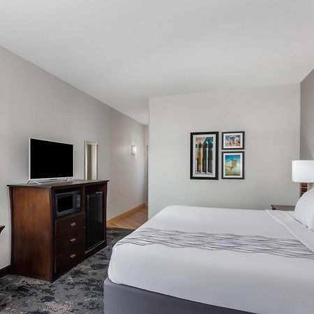 Готель La Quinta By Wyndham Columbus - Edinburgh Екстер'єр фото
